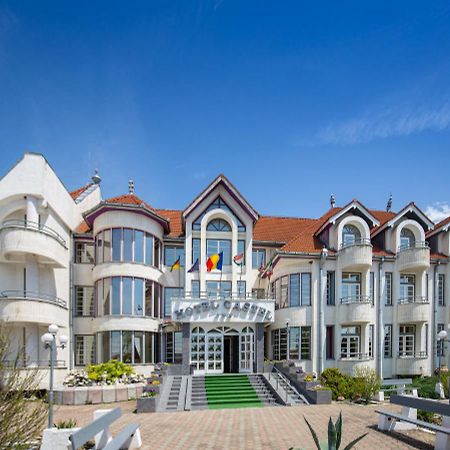 Sfântu-Gheorghe Hotel Castel מראה חיצוני תמונה